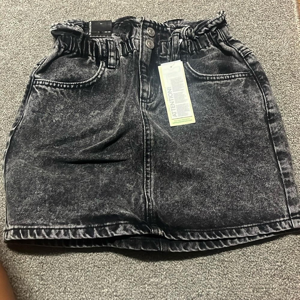 Black denim skirt